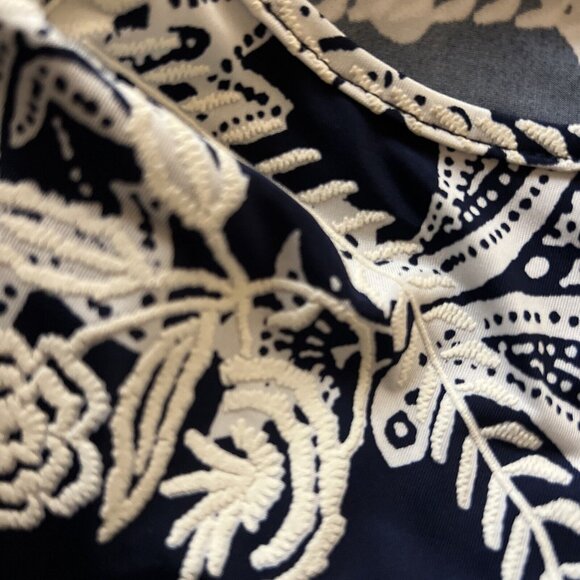 Espresso Womens Size M Dress Navy White Embroidered Bell Sleeve Above Knee - Picture 4 of 5